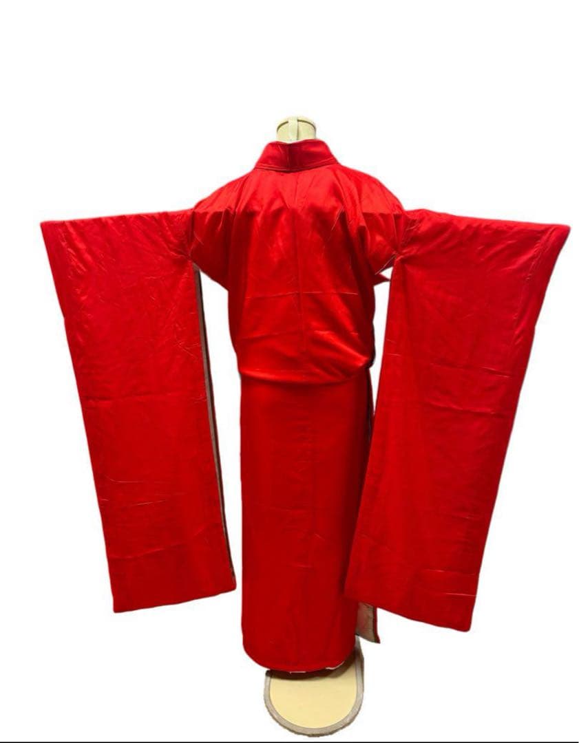 【華やかな色打掛と赤掛下の豪華２点セット】