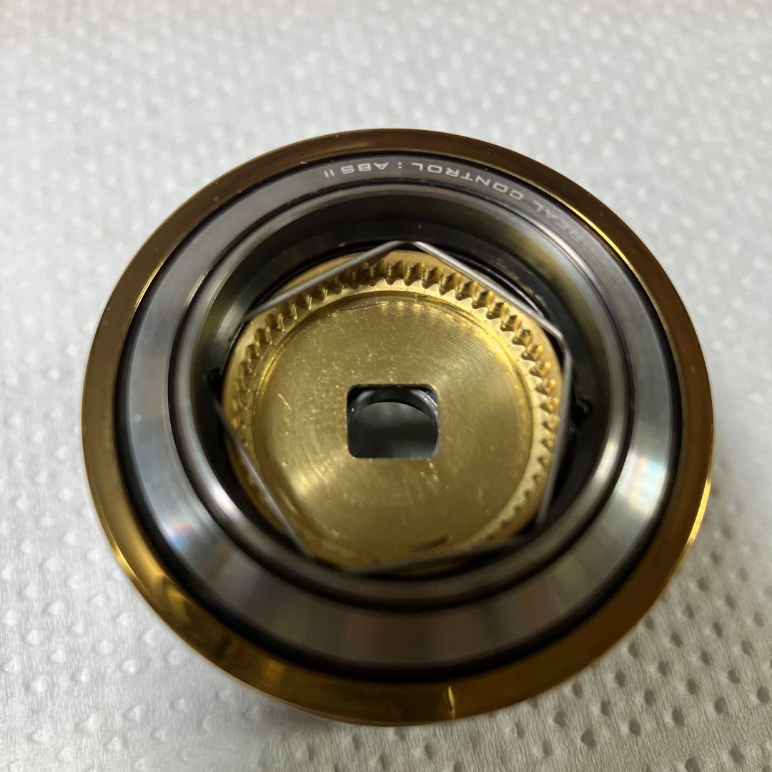 12イグジスト2004スプール　カバー付き