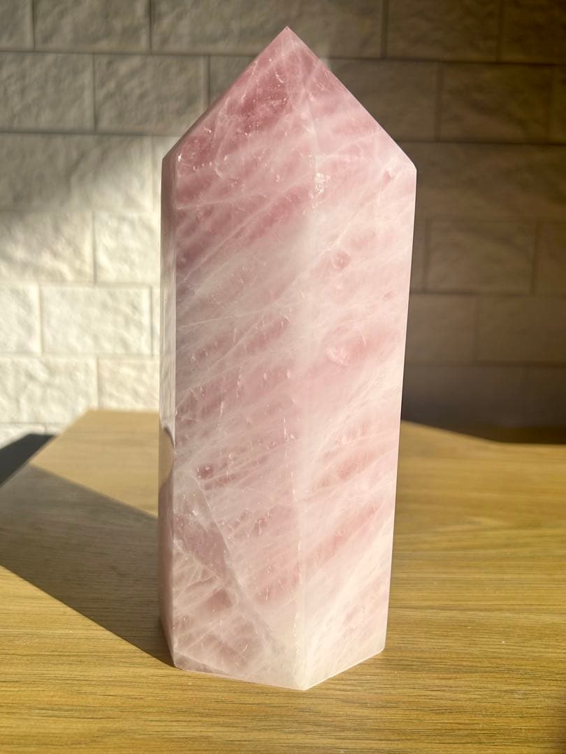 ローズクォーツ　ポイント　六角柱　約1.2キロ
