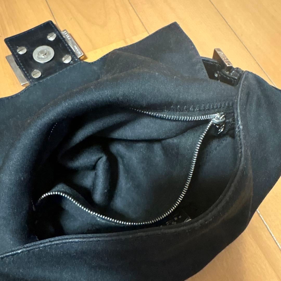 FENDI フェンディ　マンマバスケット　ショルダーバッグ　黒　ブラック