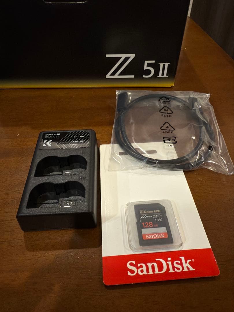 NIKON z5ii 美品 ボディーおまけ付き シャッター回数2099回