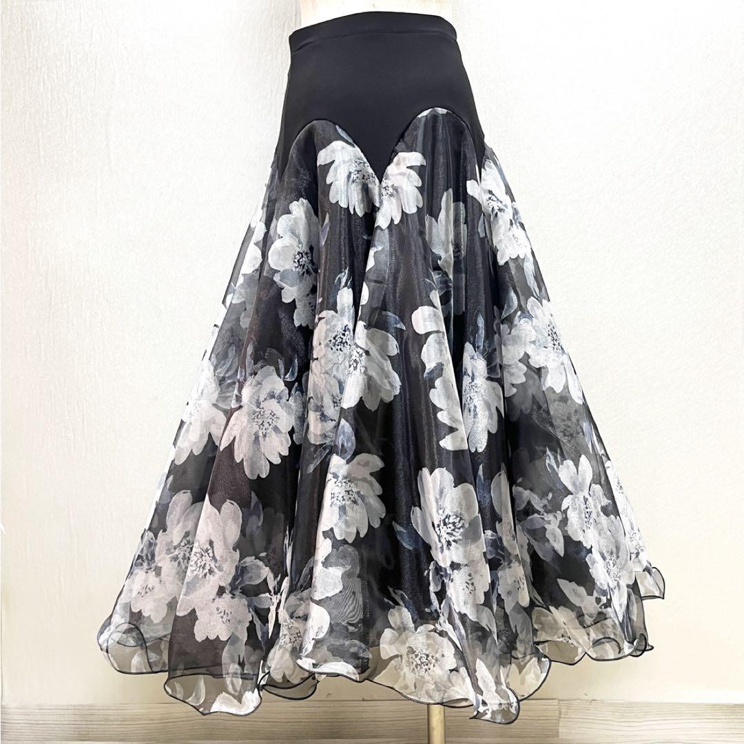 新品 社交ダンス スカート コサージュ付きモノトーン花柄プリント