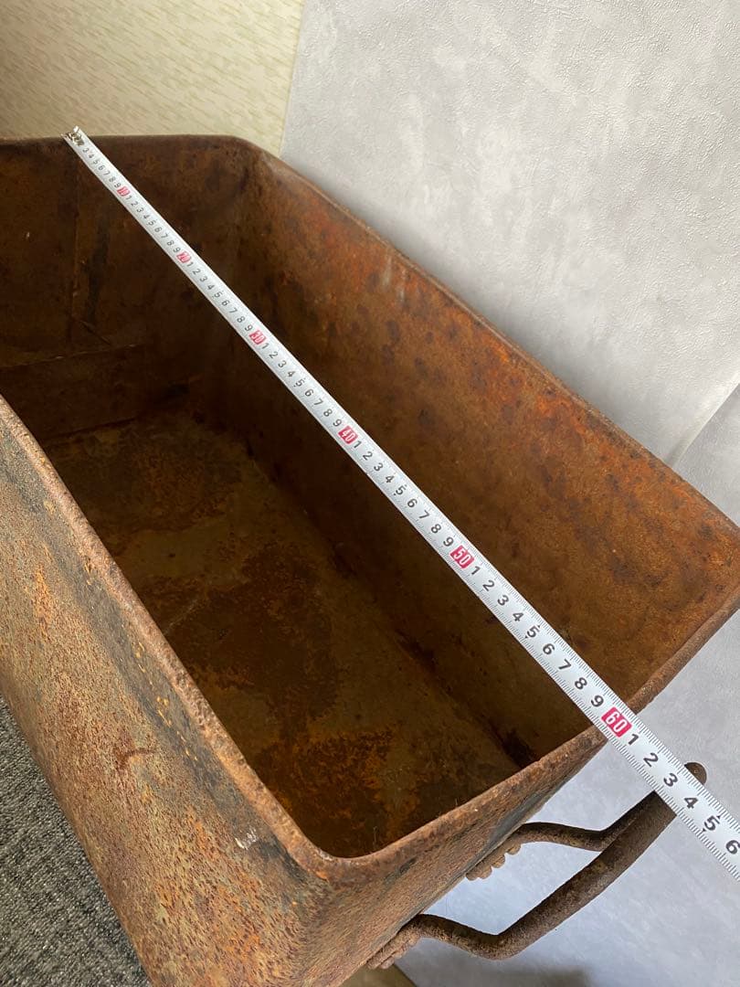 持手付鉄製ボックス　収納缶　古道具