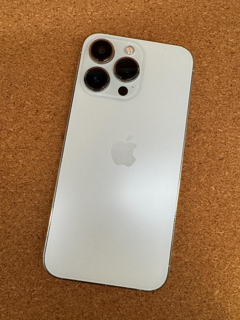 iPhone 13 Pro シルバー 256 GB バッテリー100%