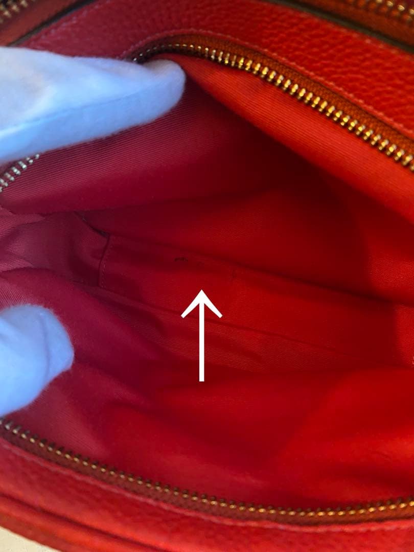 COACH レッド ショルダーバッグ