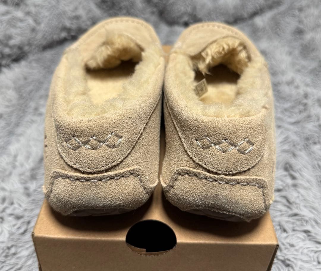 【新品未使用】UGG Ansley マスタードシード　モカシン