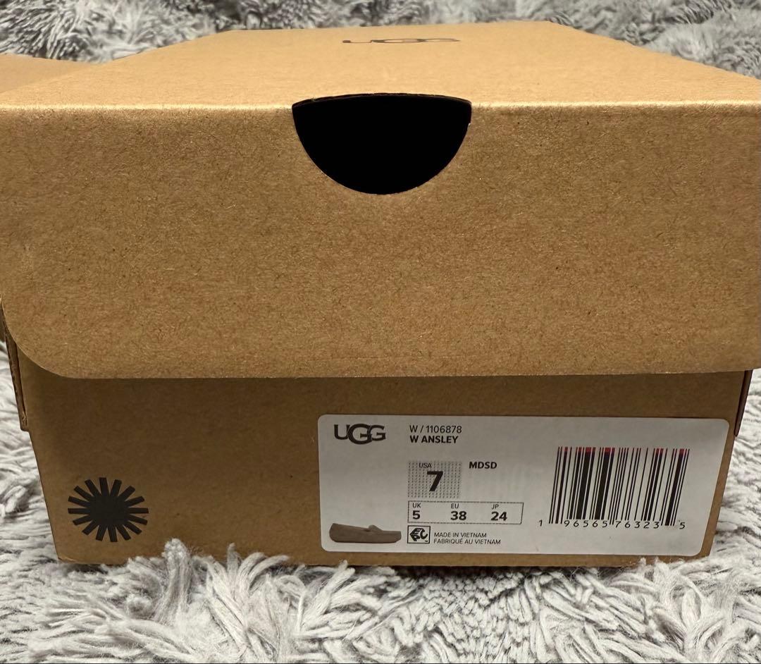 【新品未使用】UGG Ansley マスタードシード　モカシン
