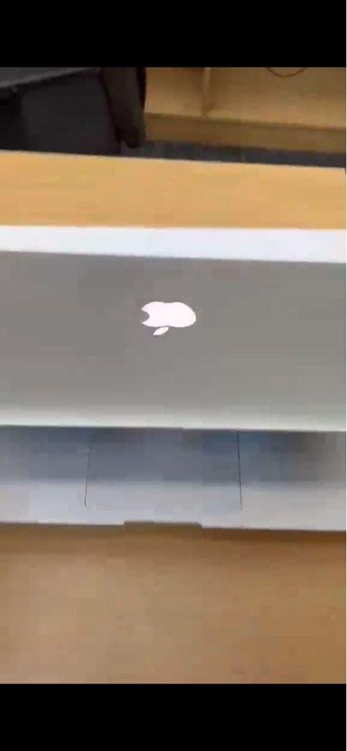 Macbook Air 2017年式 RAM:8G SSD:256G