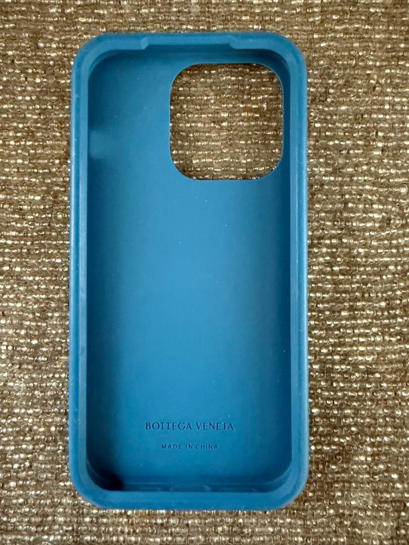 BOTTEGA VENETA シリコンケース iPhone14pro青