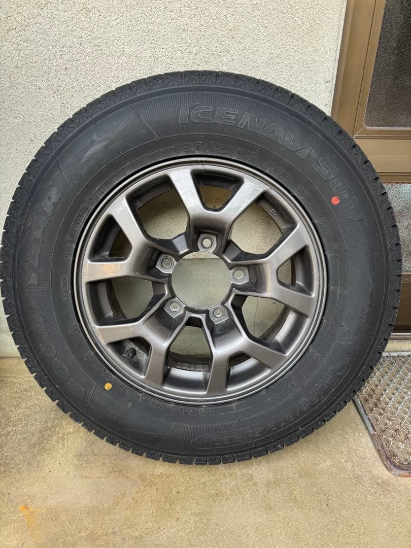 ジムニーシエラ JB74 15インチ スタッドレスタイヤ ホイールセット 4本
