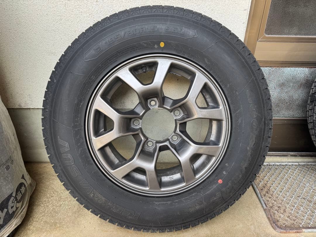 ジムニーシエラ JB74 15インチ スタッドレスタイヤ ホイールセット 4本