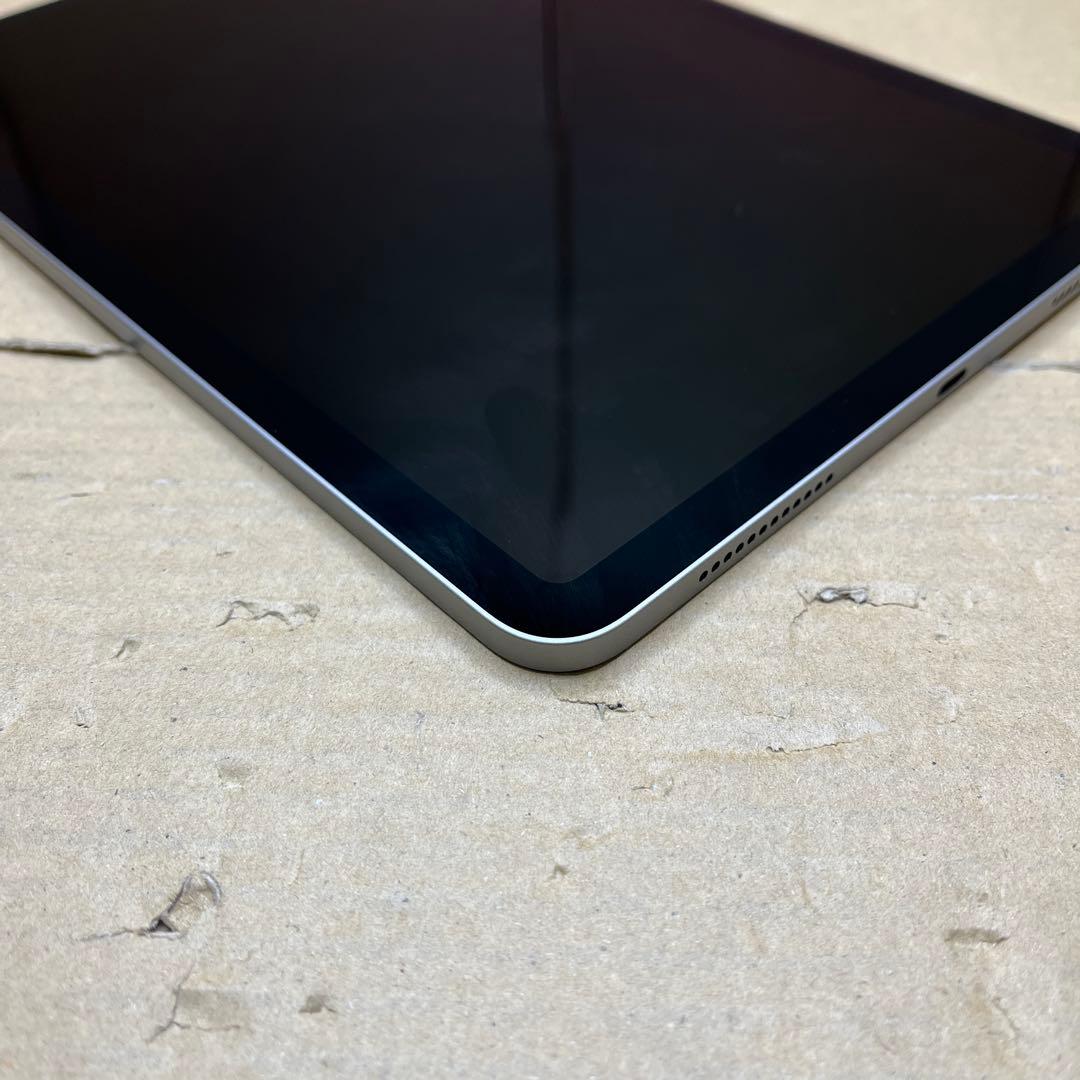 イッサ　iPad Air (M3) 11インチ WIFI スペースグレイ