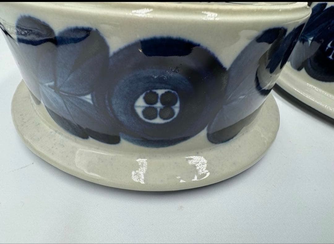 ヴィンテージ アラビア　アネモネ　シリーズ。 大きいタイプの深皿　2個セット。