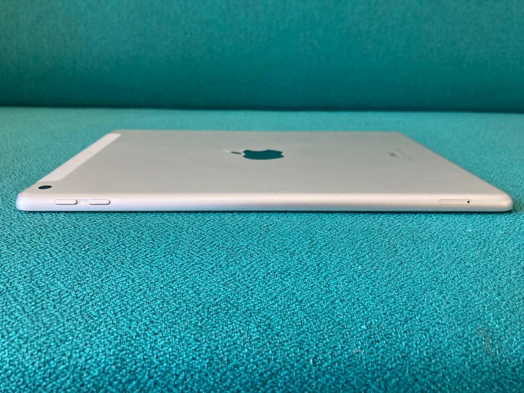 ⑦ iPad 第6世代 Wi-Fi Cellular 128GB ゴールド