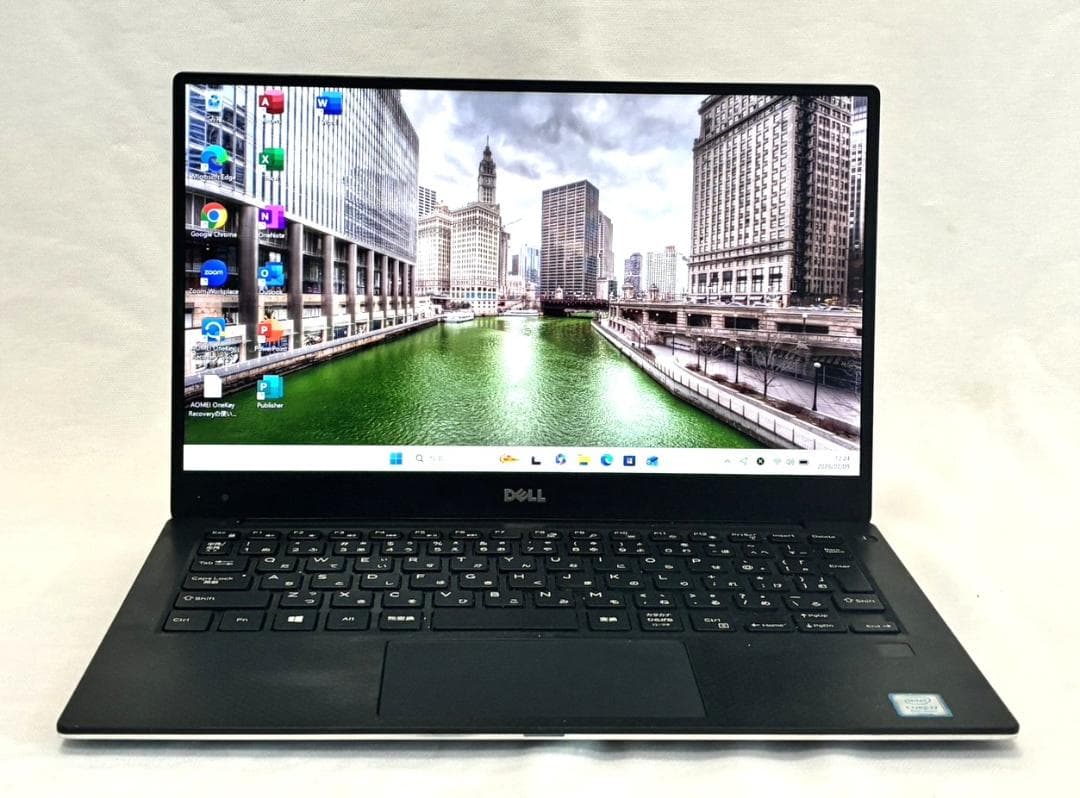 美品 DELL XPS 13 9360 13型 薄型 最上位 i7 8世代