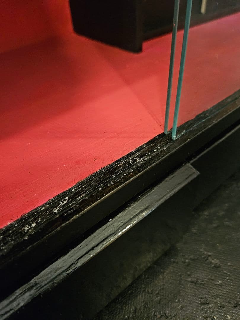 ショーケース　飾り棚　ガラス　引き出し　ブラックピンク　木製　ラック　昭和レトロ