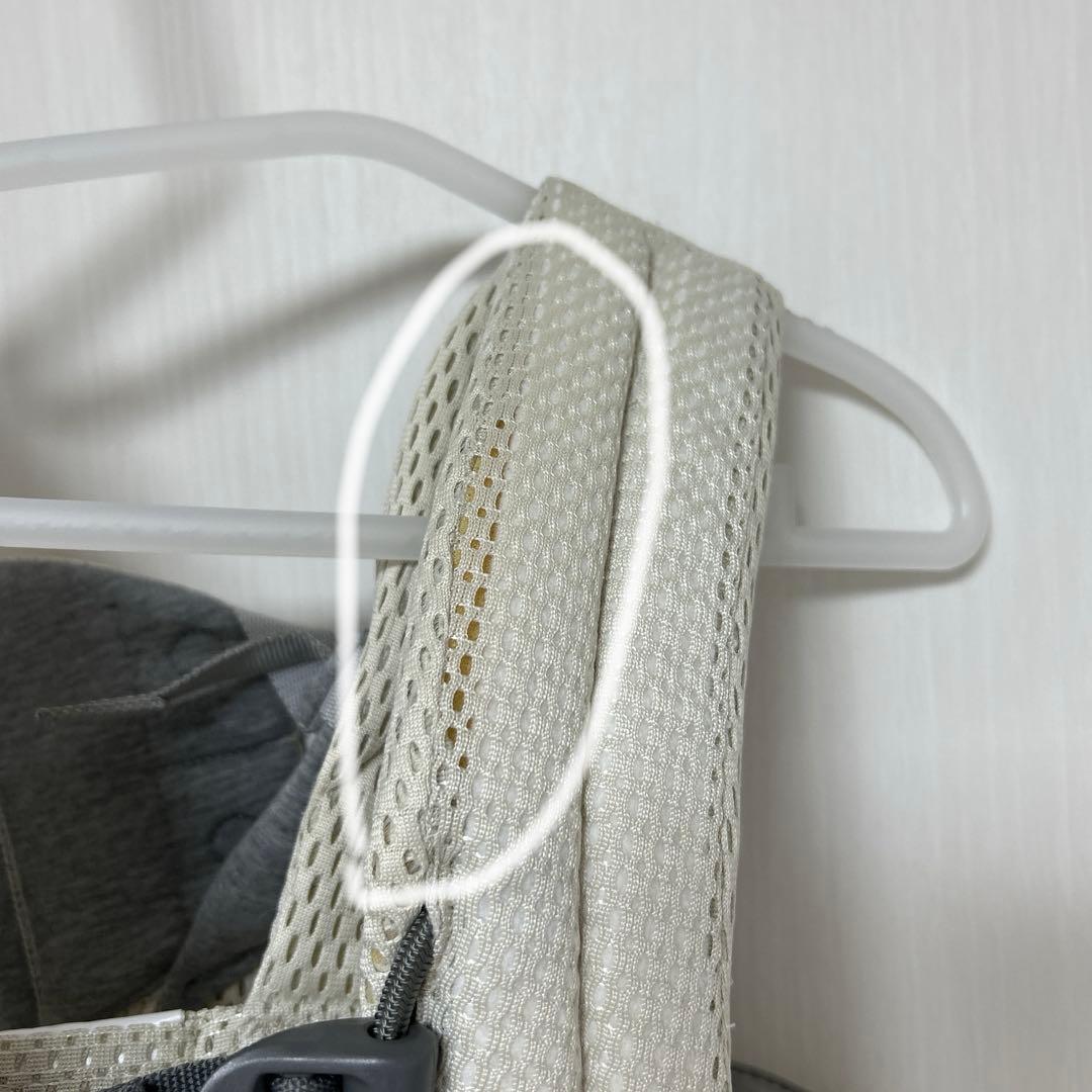 ベビービョルンハーモニー　クリーム　抱っこ紐