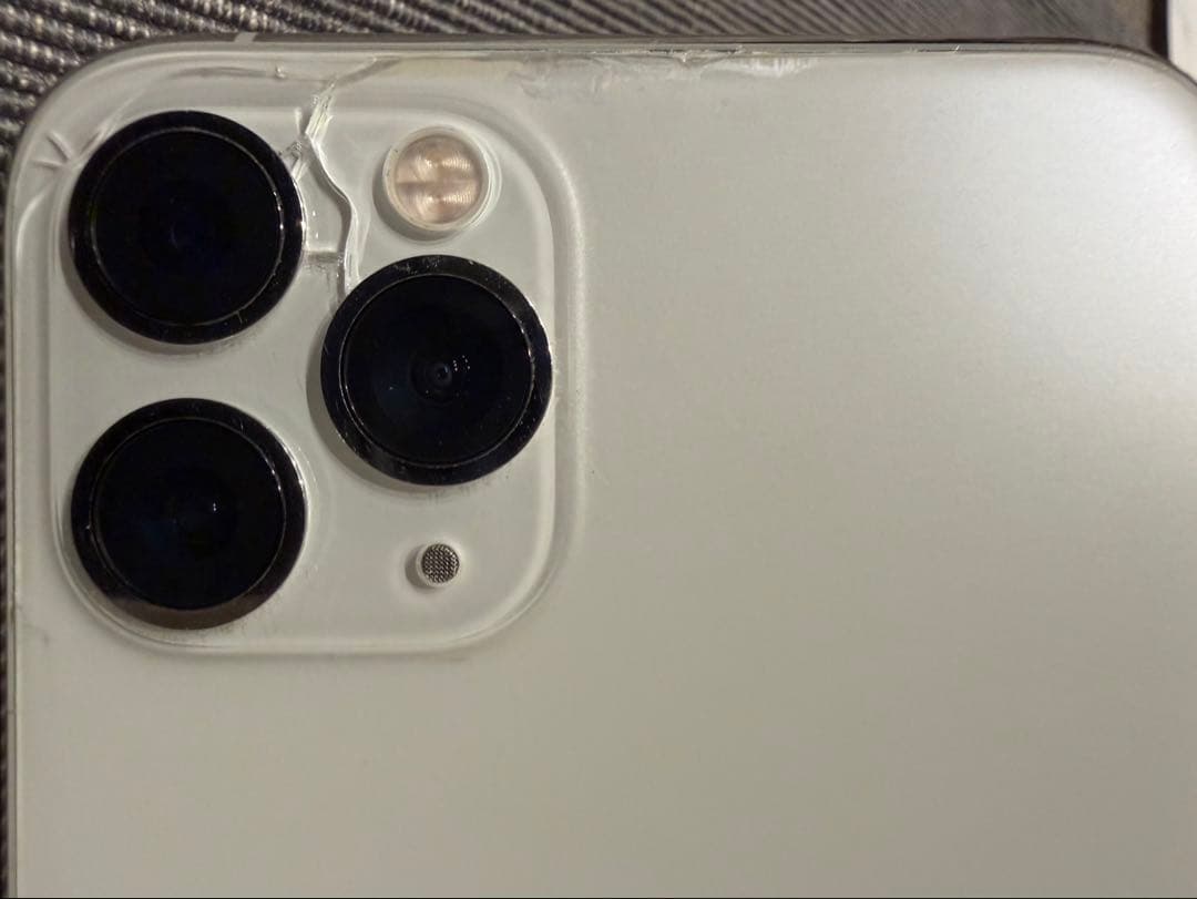 iPhone 11 Pro シルバー 256GB SIMフリー バッテリー94%