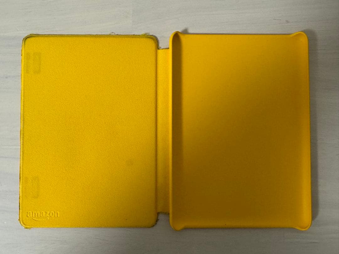 Kindle Paperwhite 第10世代 32GB 広告なし カバー付き