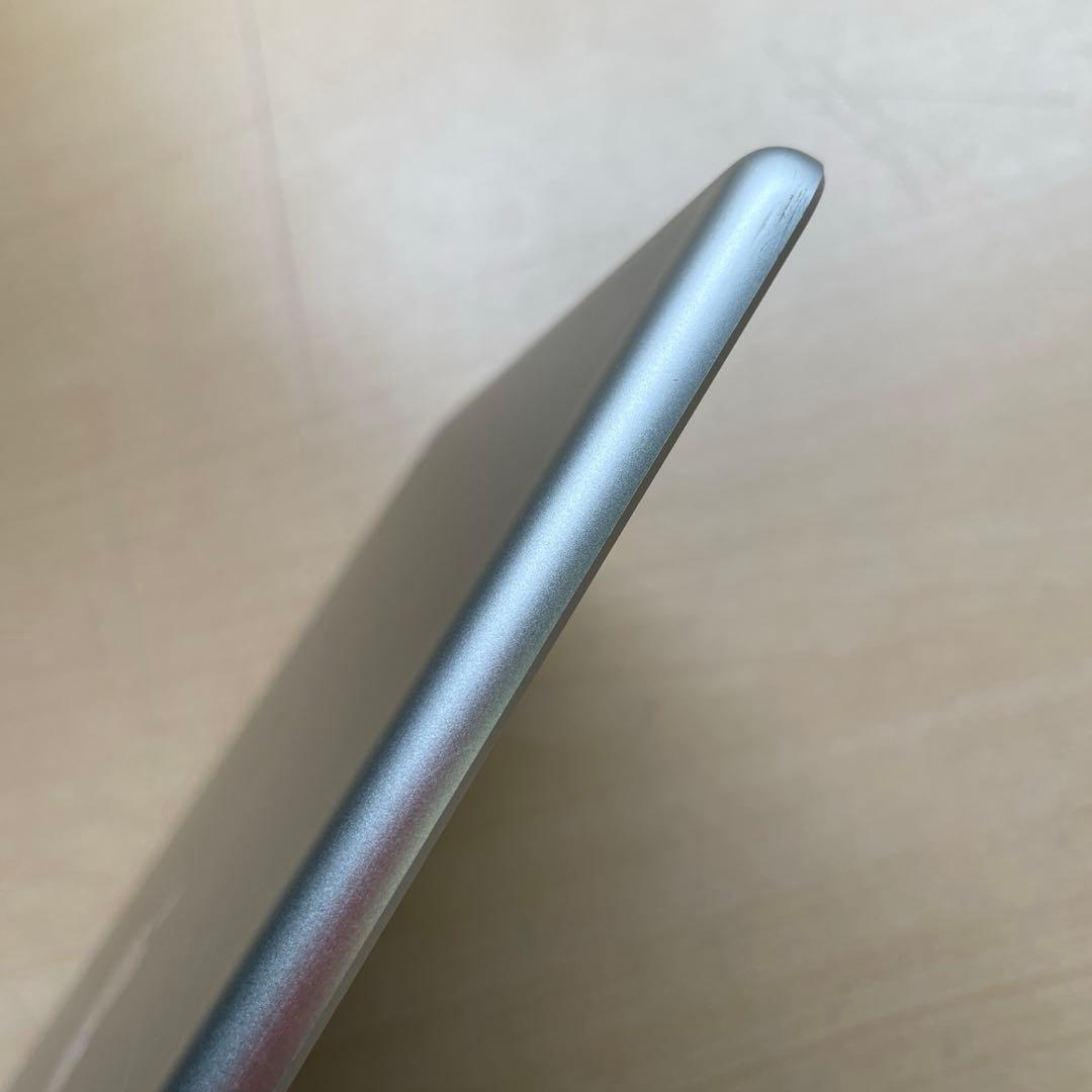 iPad 第6世代　A1893　Wi-Fiモデル　シルバー　32GB 美品　#1