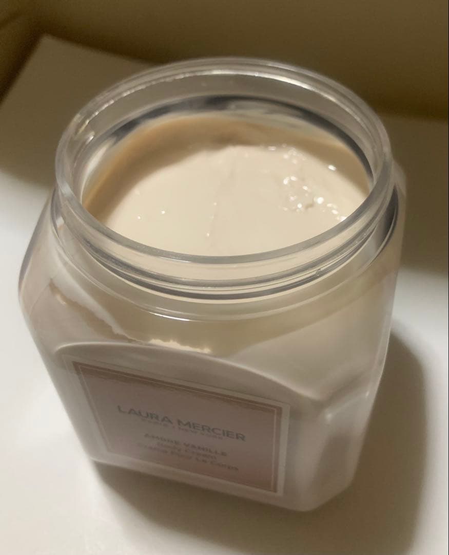 ローラメルシエ ホイップボディクリーム アンバーバニラ 340g