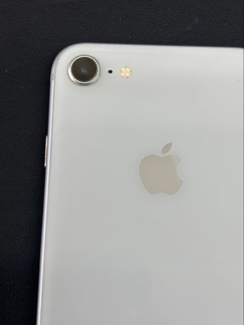 iPhone8 64GB Apple SIMロック解除済 SIMフリー シルバー