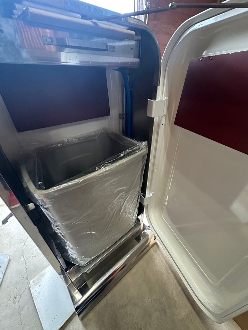 ニューダストハウス　灰皿付き モダン プッシュ式ごみ箱 ホワイト