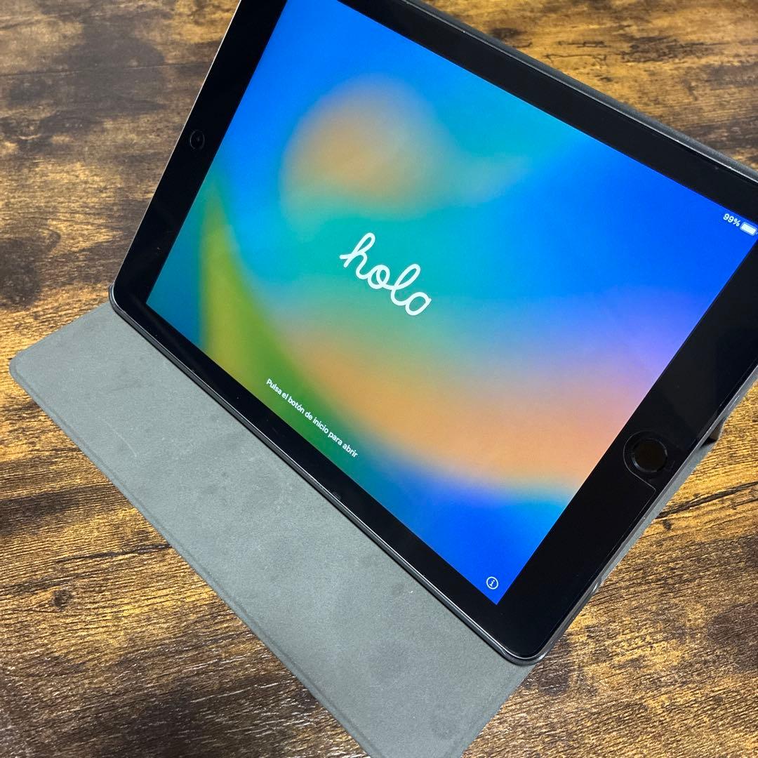 iPad 第5世代 Wi-Fiモデル 32GB スペースグレー 動画視聴に