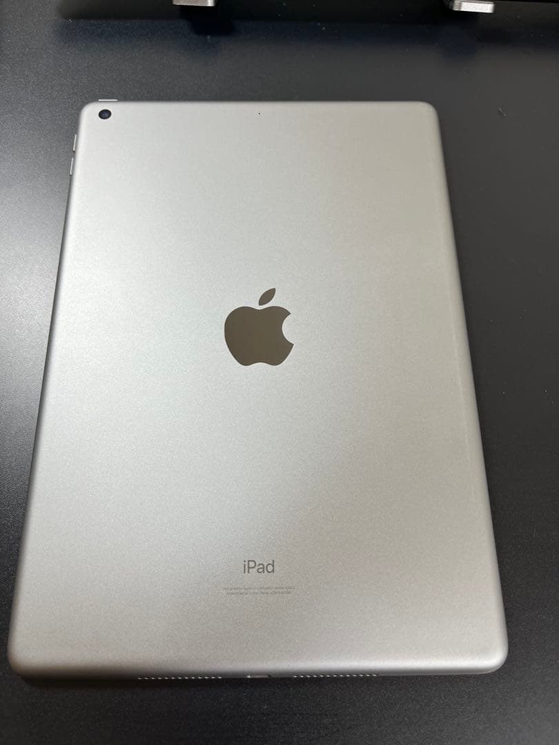 Apple iPad 第9世代　シルバー 64GB Wi-Fi