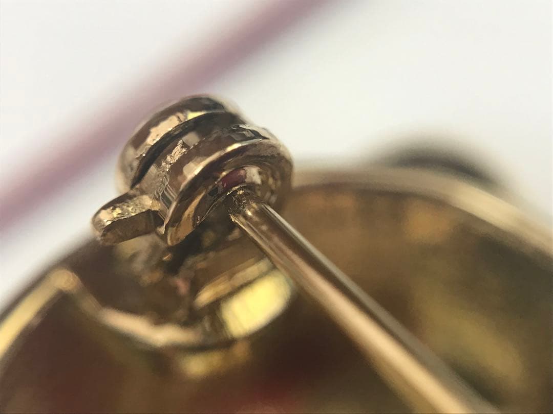 MaxMara ゴールド クマ ブローチ　I.1362