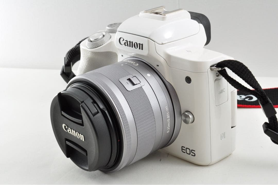 美品 Canon EOS Kiss M レンズキット 自撮りOK Wifi搭載