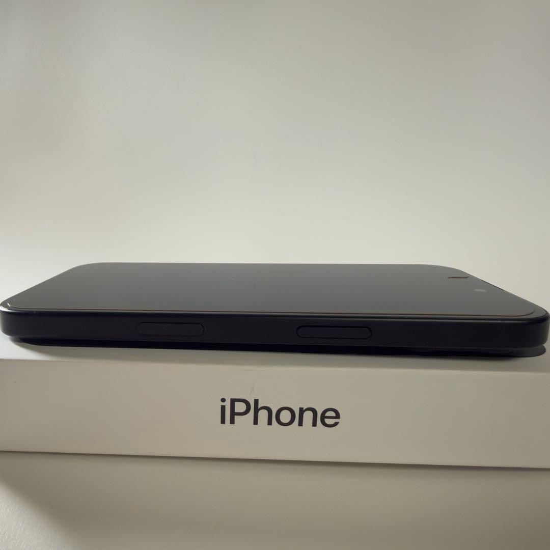【極美品】iPhone16 512GB ブラック 本体 バッテリー100%