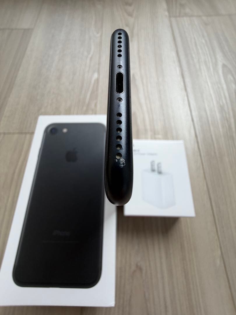 iPhone SE第三世代　ミッドナイト128GB SIMロックなし