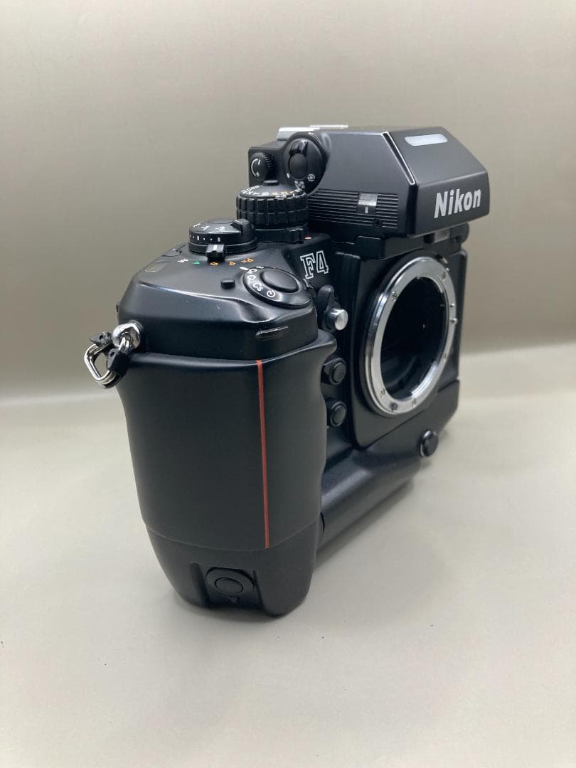 Nikon F4S + MF-22 データバック + SB-22 スピードライト