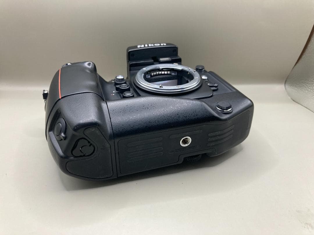 Nikon F4S + MF-22 データバック + SB-22 スピードライト