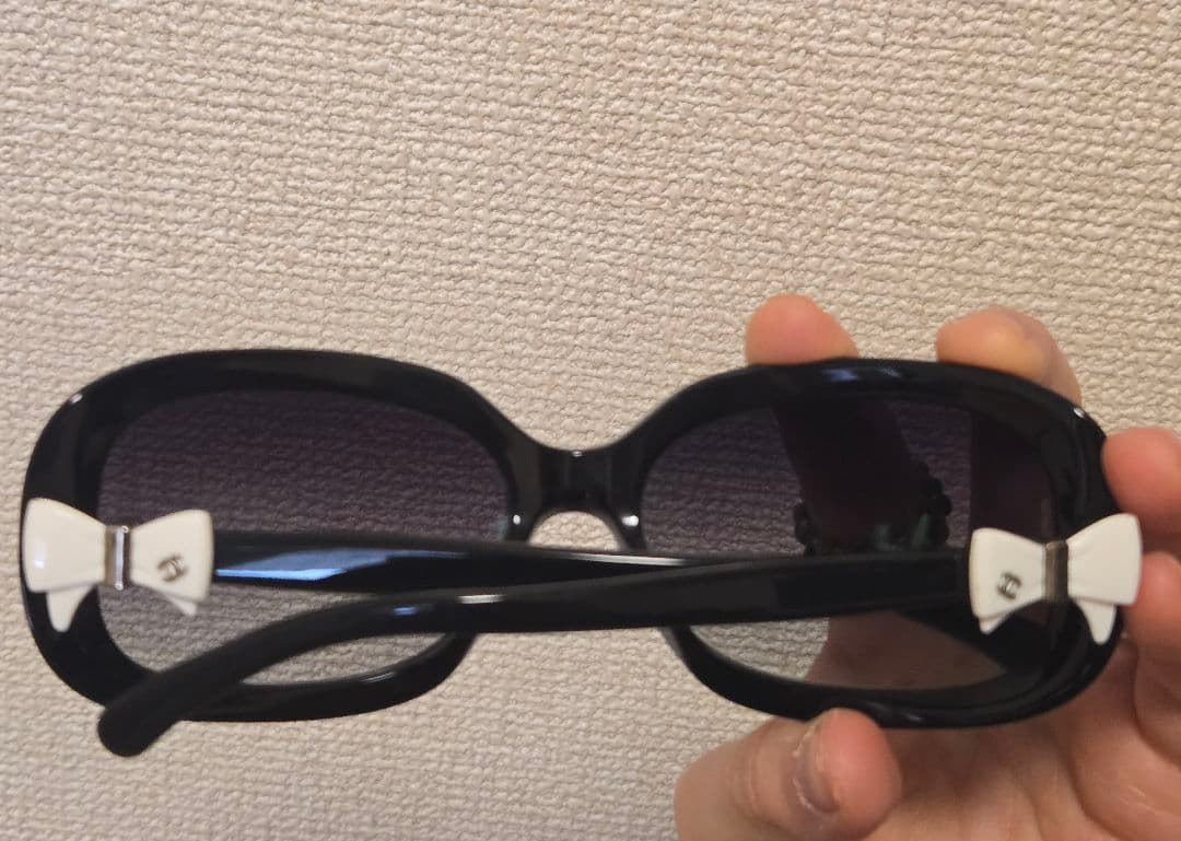 CHANEL ブラック サングラス リボン付き ケース付き