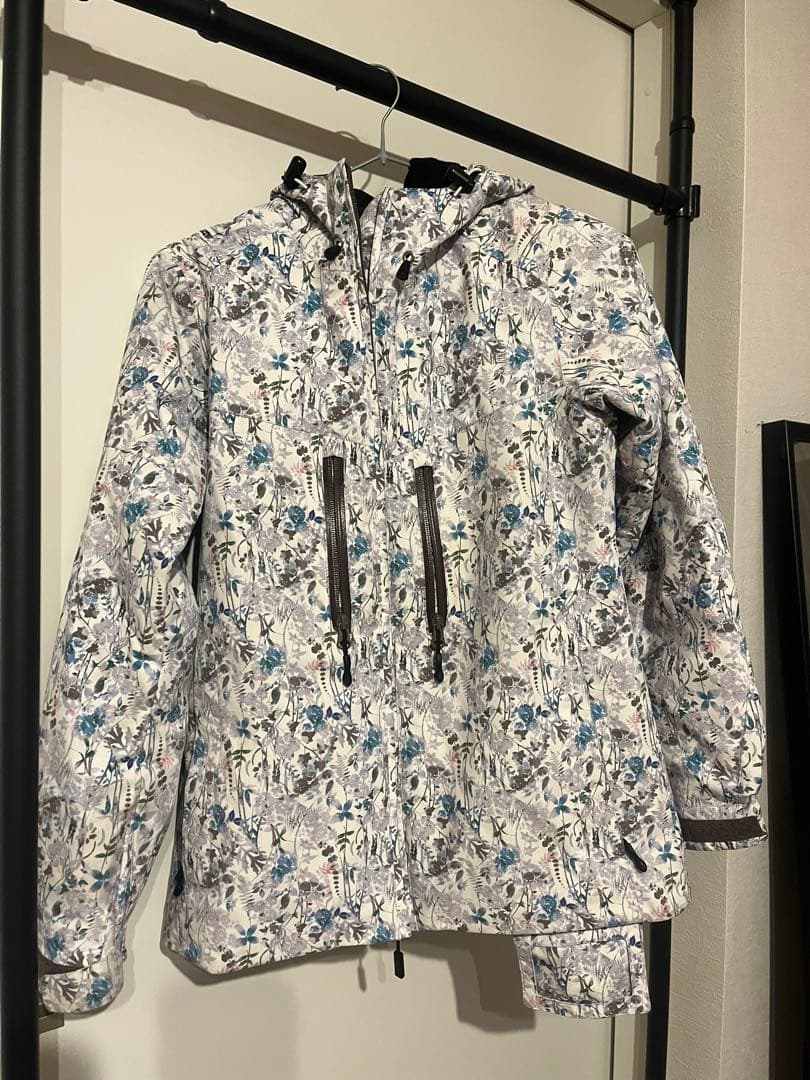 スキーウェア　上下　レディース