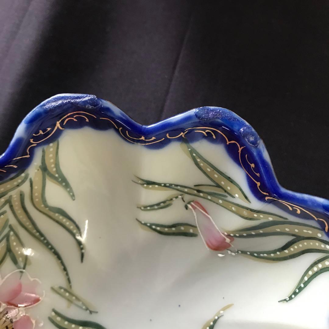 オールドノリタケ風　金盛り薔薇装飾　3脚ボウル5客