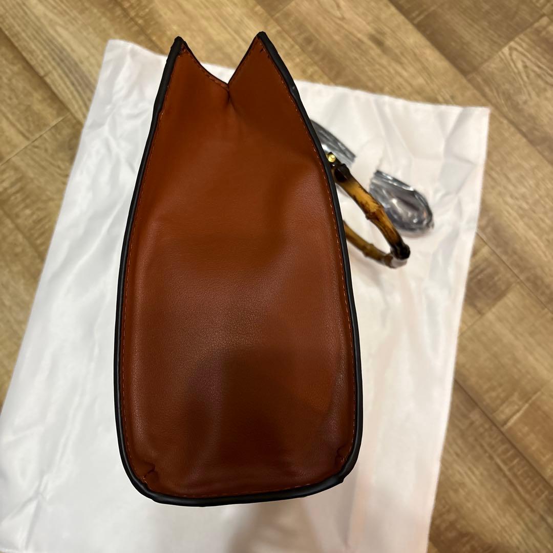 ブラウン バンブーハンドバッグ　バレンタイン