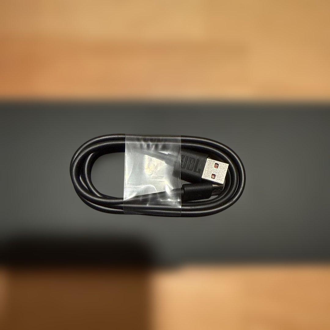 JBL Charge 4 ワイヤレススピーカー