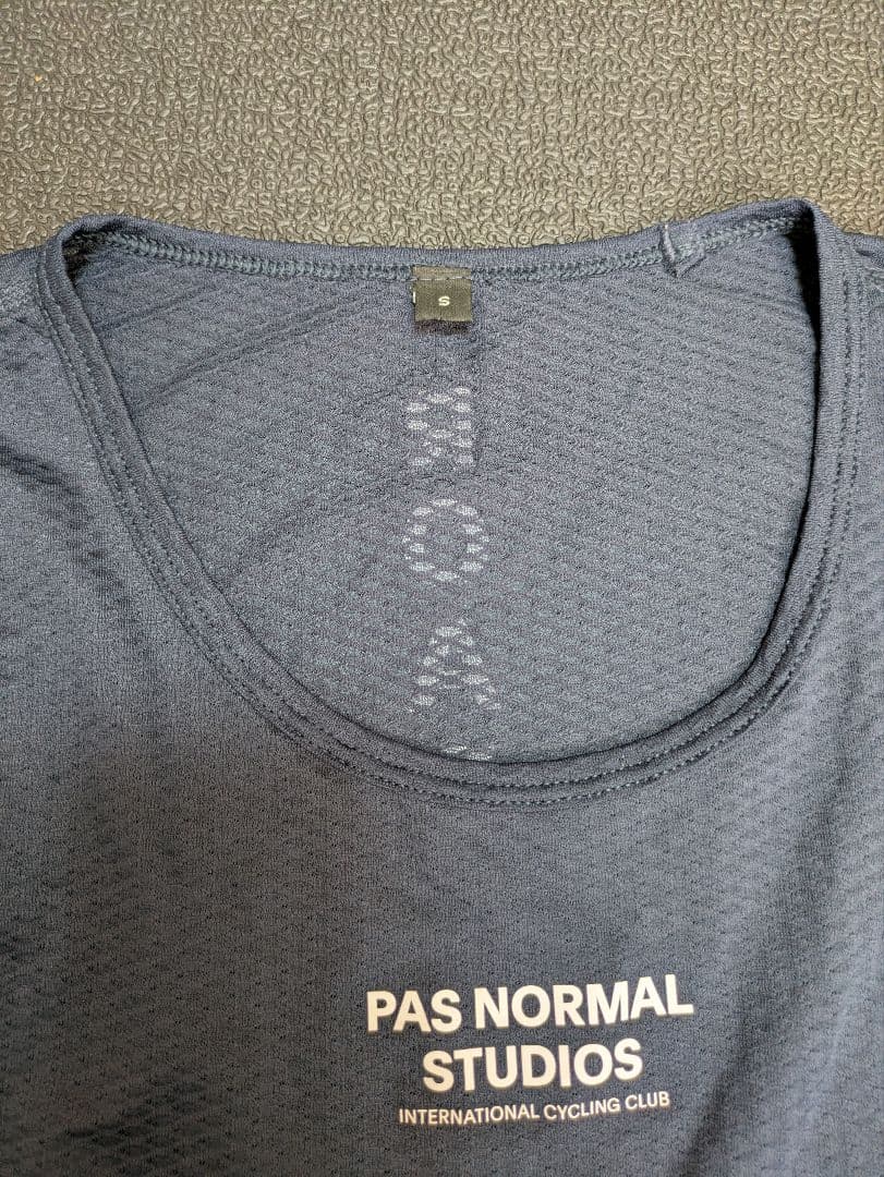 PAS NORMAL STUDIOS BaselayerサイズS