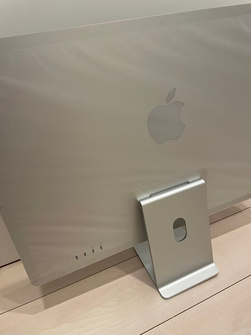 iMac 24インチretina 4.5k 256GB M1チップ/8コアCPU