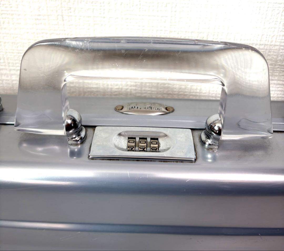 専用　USA製 ZERO HALLIBURTON ゼロハリバートン アタッシュ