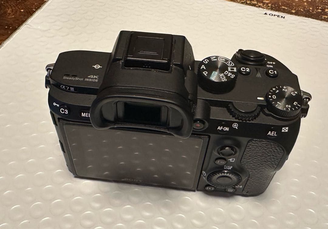 【サト】SONY α7 III ミラーレス一眼 本体 バッテリー付き