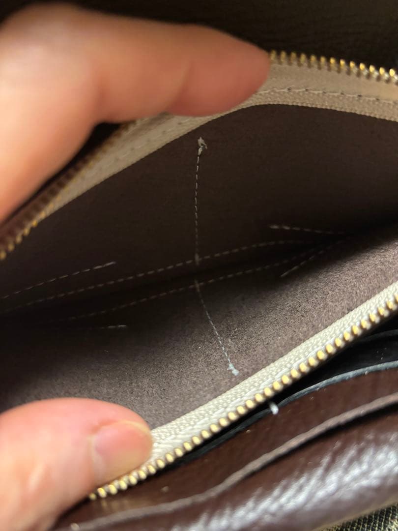 ユウイチタチヤマ　ロングウォレット