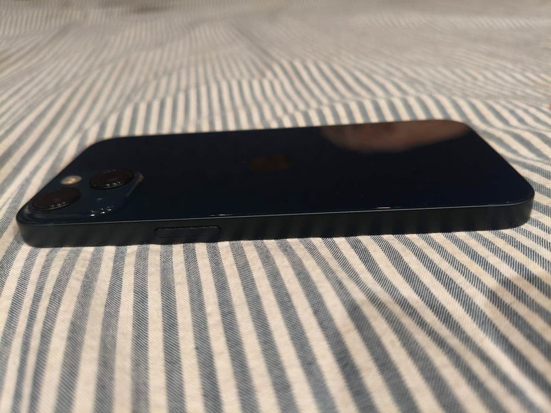 iPhone13 本体　ミッドナイト