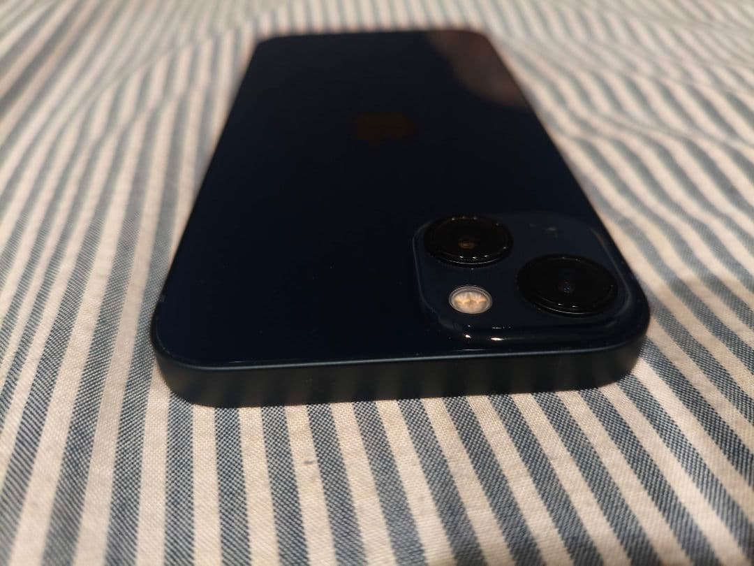 iPhone13 本体　ミッドナイト