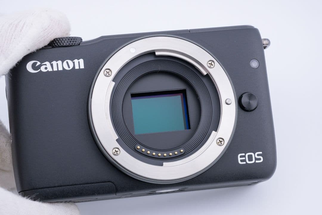 デジタルカメラ Canon EOS M10 + EF-M 15-45mm