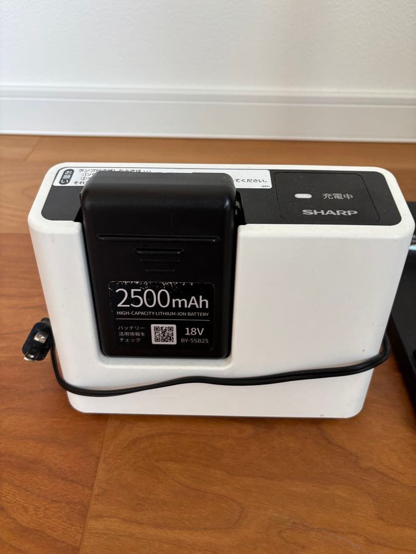 SHARP スティッククリーナー EC-AR8本体 2500mAh
