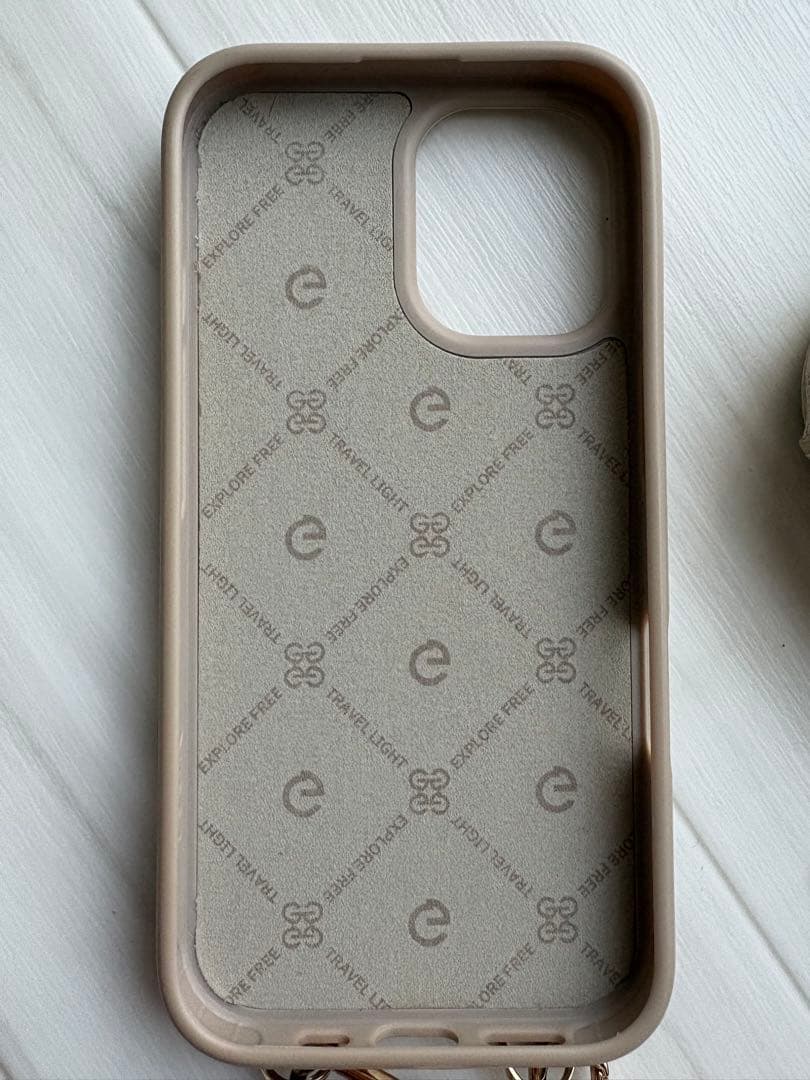 CUSTYPE iPhoneケース ベージュ iPhone16